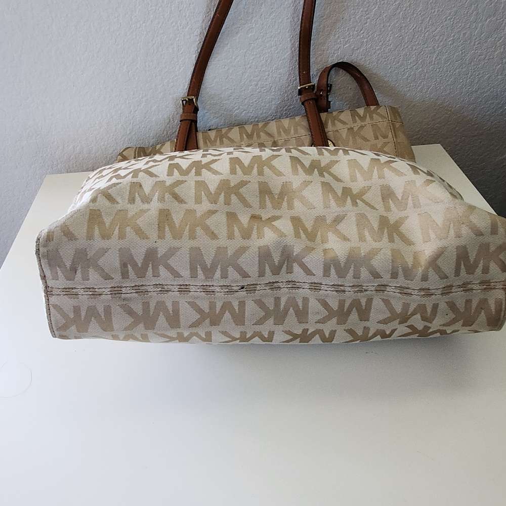 Mk Signature Tote - image 4